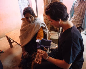 Health volunteer in Delhi India with IVHQ