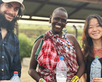 An IVHQ Maasai Immersion project volunteer in Tanzania